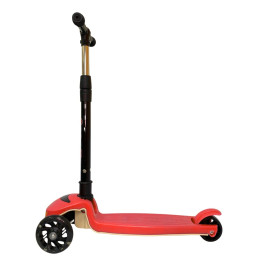 Paspirtukas triratis