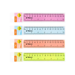Plastikinė liniuotė 15 cm